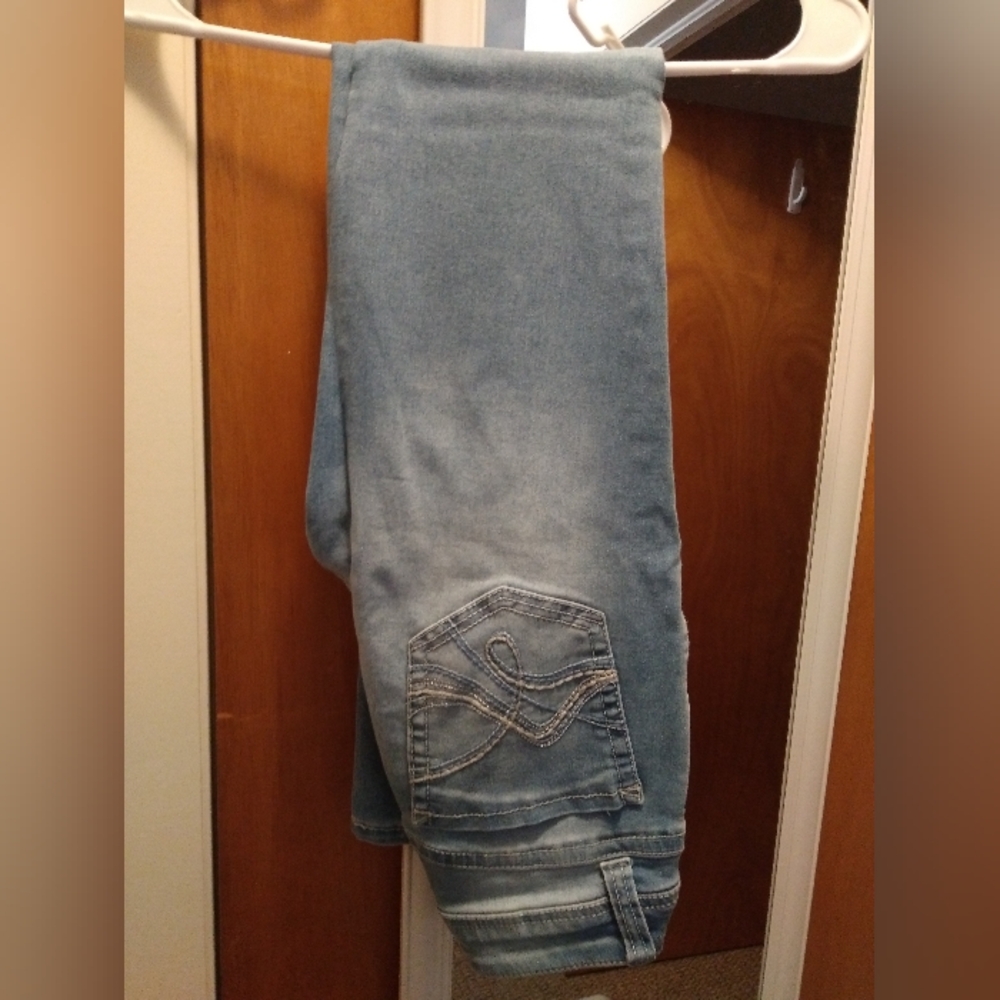 Stylish Light Blue Jeans